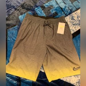 BRAND NEW NIKE Men’s Swim Trunks Size Small NEW WITH TAGS